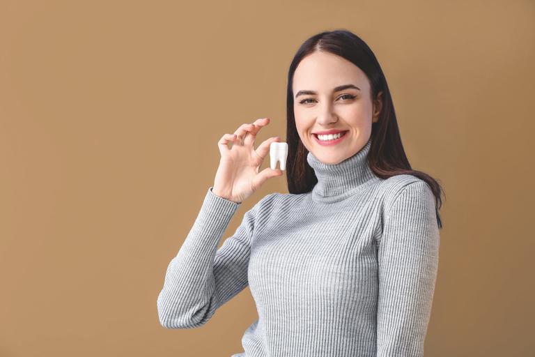 Zahnlücken schließen: Implantate und modernster Zahnersatz bei Dr. Maak und Kollegen in Lemförde