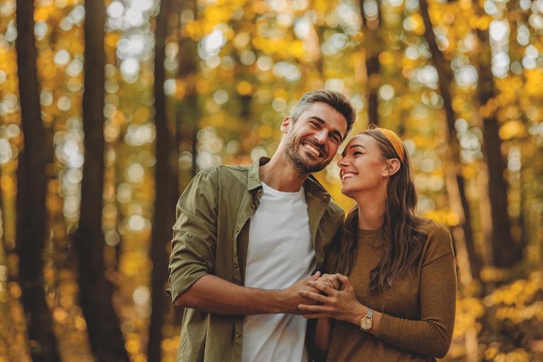 Hyaluron für gesundes Zahnfleisch: Moderne Therapien für Ihre Mundgesundheit bei Dr. Maak und Kollegen in Lemförde